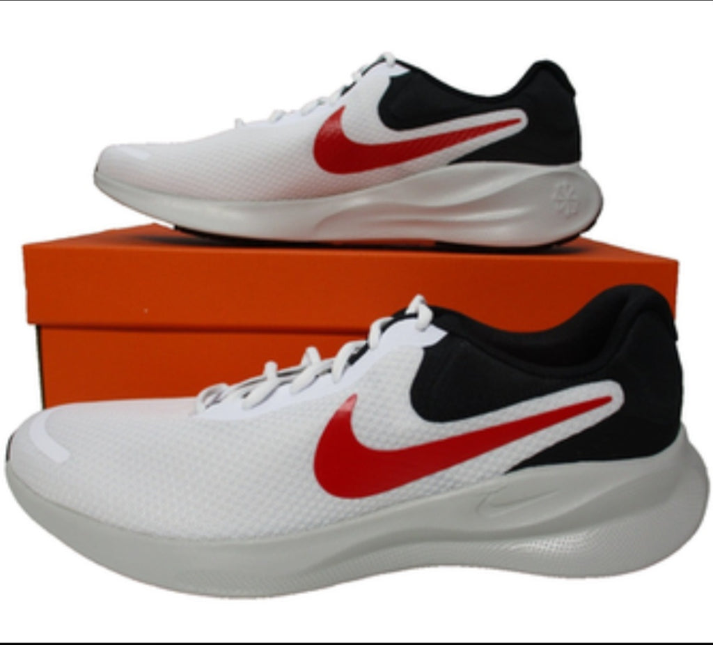 Nike Revolution 7